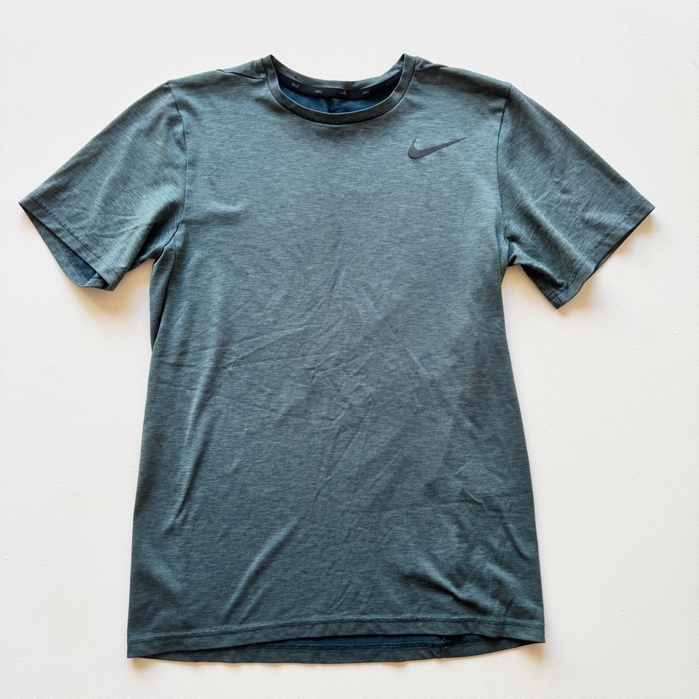 Nike - Crew Neck Recycled Fabric Dri Fit Short Sleeve Tee in Green